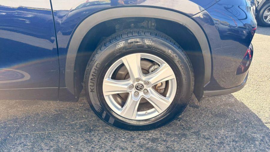 2023 Toyota Highlander LE Sport Utility 4D, available for sale in Linden, New Jersey | Route 27 Auto Mall. Linden, New Jersey 2023 Toyota Highlander LE Sport Utility 4D, available for sale in Linden, New Jersey | Route 27 Auto Mall. Linden, New Jersey