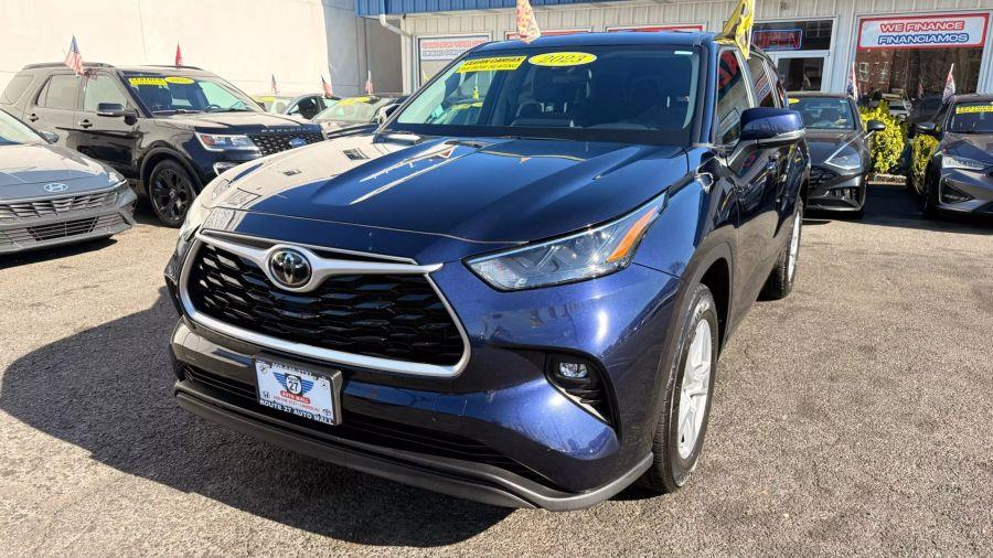 2023 Toyota Highlander LE Sport Utility 4D, available for sale in Linden, New Jersey | Route 27 Auto Mall. Linden, New Jersey 2023 Toyota Highlander LE Sport Utility 4D, available for sale in Linden, New Jersey | Route 27 Auto Mall. Linden, New Jersey