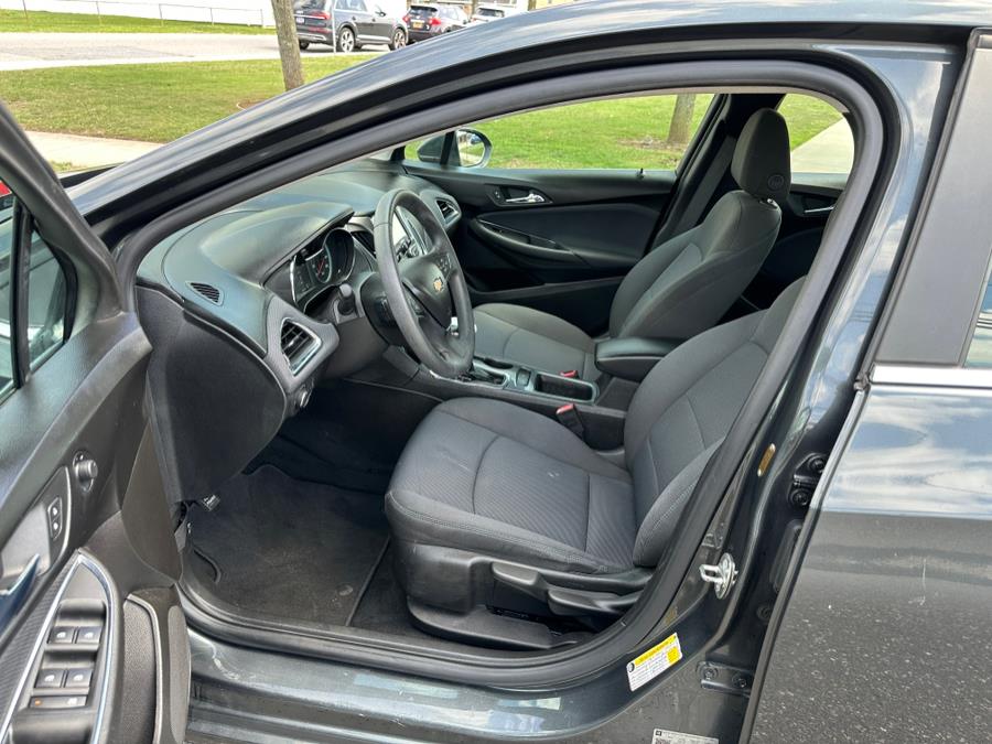2018 Chevrolet Cruze 4dr HB 1.4L LT w/1SD, available for sale in Copiague, New York | Great Deal Motors. Copiague, New York 2018 Chevrolet Cruze 4dr HB 1.4L LT w/1SD, available for sale in Copiague, New York | Great Deal Motors. Copiague, New York