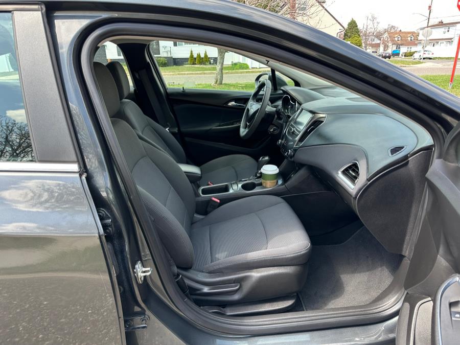 2018 Chevrolet Cruze 4dr HB 1.4L LT w/1SD, available for sale in Copiague, New York | Great Deal Motors. Copiague, New York 2018 Chevrolet Cruze 4dr HB 1.4L LT w/1SD, available for sale in Copiague, New York | Great Deal Motors. Copiague, New York