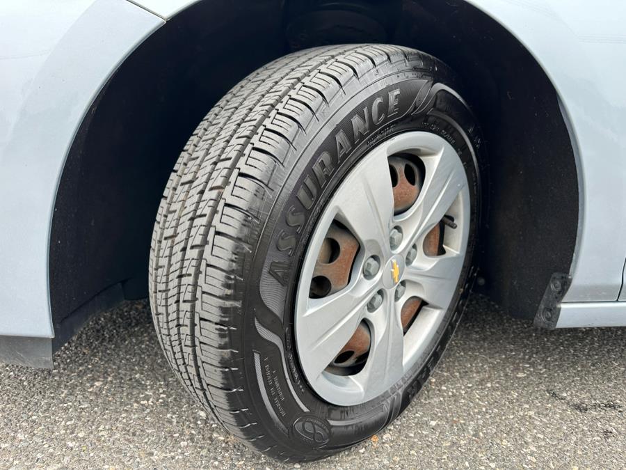 2018 Chevrolet Cruze 4dr Sdn 1.4L LS w/1SB, available for sale in Copiague, New York | Great Deal Motors. Copiague, New York 2018 Chevrolet Cruze 4dr Sdn 1.4L LS w/1SB, available for sale in Copiague, New York | Great Deal Motors. Copiague, New York