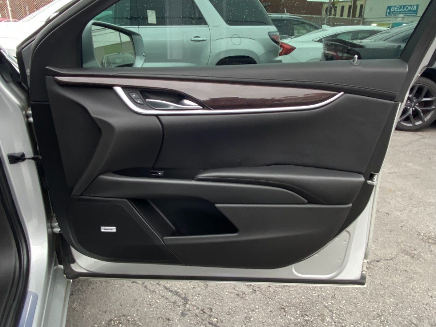 2017 Cadillac XTS 4dr Sdn Luxury FWD, available for sale in Paterson, New Jersey | DZ Automall. Paterson, New Jersey 2017 Cadillac XTS 4dr Sdn Luxury FWD, available for sale in Paterson, New Jersey | DZ Automall. Paterson, New Jersey