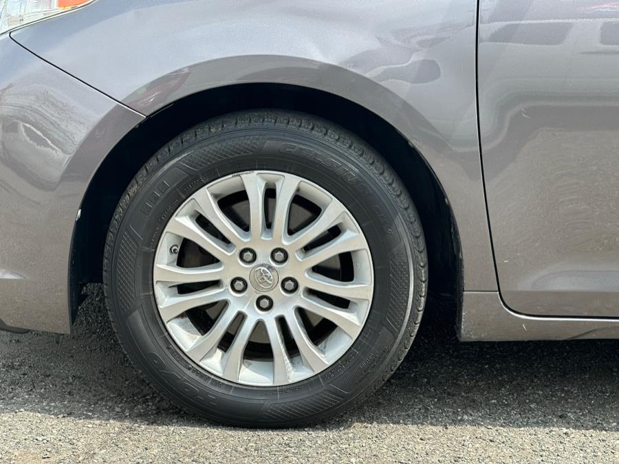 2014 Toyota Sienna 5dr 8-Pass Van V6 XLE FWD (Natl), available for sale in Irvington , New Jersey | Auto Haus of Irvington Corp. Irvington , New Jersey 2014 Toyota Sienna 5dr 8-Pass Van V6 XLE FWD (Natl), available for sale in Irvington , New Jersey | Auto Haus of Irvington Corp. Irvington , New Jersey