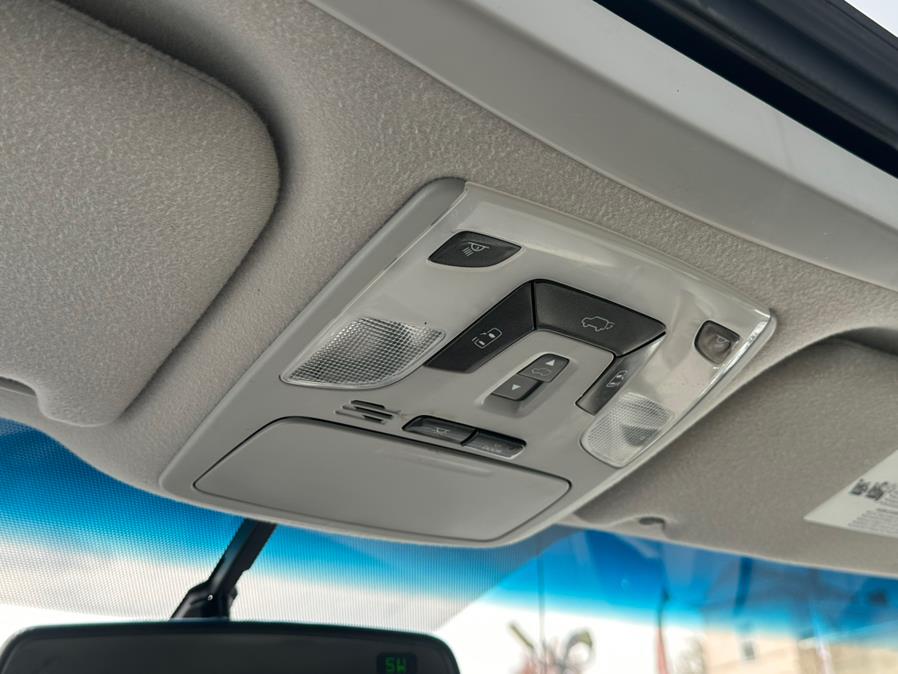 2014 Toyota Sienna 5dr 8-Pass Van V6 XLE FWD (Natl), available for sale in Irvington , New Jersey | Auto Haus of Irvington Corp. Irvington , New Jersey 2014 Toyota Sienna 5dr 8-Pass Van V6 XLE FWD (Natl), available for sale in Irvington , New Jersey | Auto Haus of Irvington Corp. Irvington , New Jersey