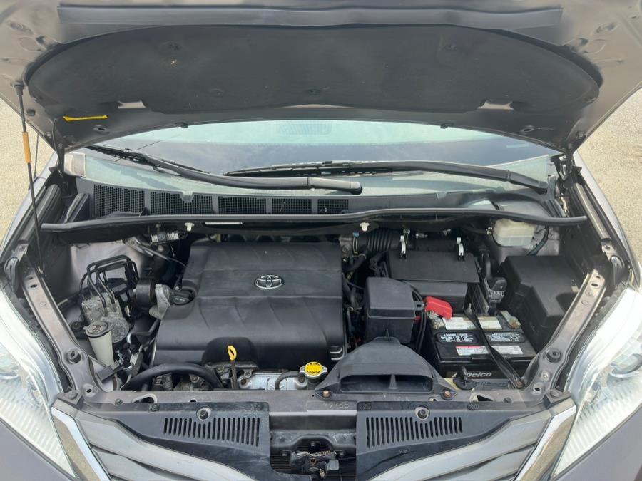 2014 Toyota Sienna 5dr 8-Pass Van V6 XLE FWD (Natl), available for sale in Irvington , New Jersey | Auto Haus of Irvington Corp. Irvington , New Jersey 2014 Toyota Sienna 5dr 8-Pass Van V6 XLE FWD (Natl), available for sale in Irvington , New Jersey | Auto Haus of Irvington Corp. Irvington , New Jersey