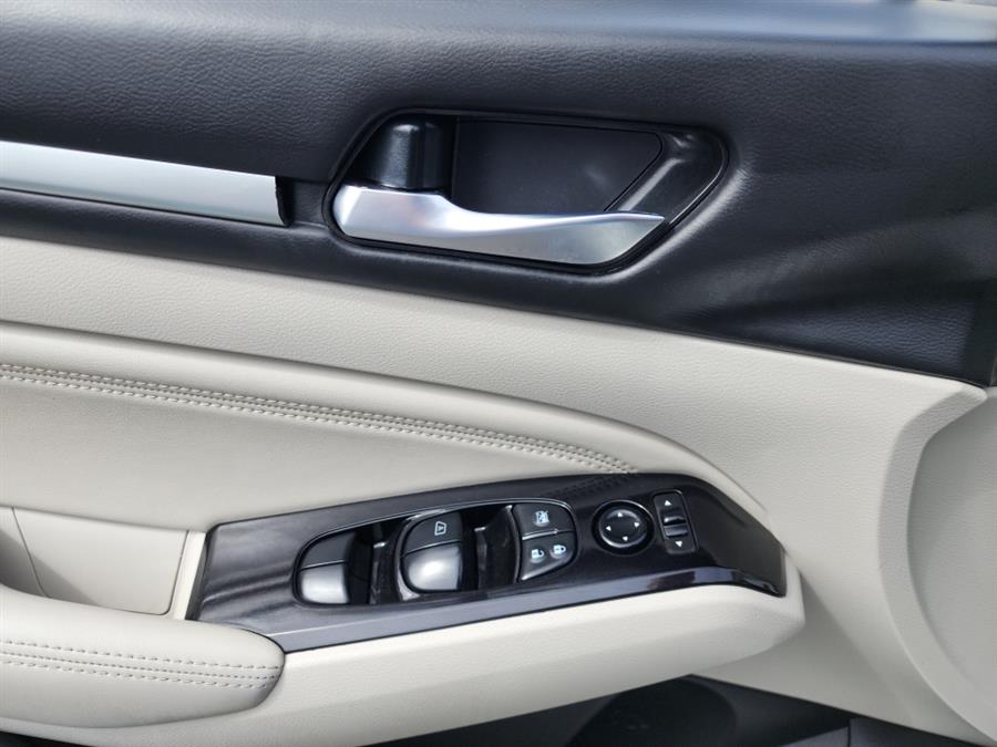 2021 Nissan Altima 2.5 SV AWD Sedan, available for sale in Islip, New York | L.I. Auto Gallery. Islip, New York 2021 Nissan Altima 2.5 SV AWD Sedan, available for sale in Islip, New York | L.I. Auto Gallery. Islip, New York