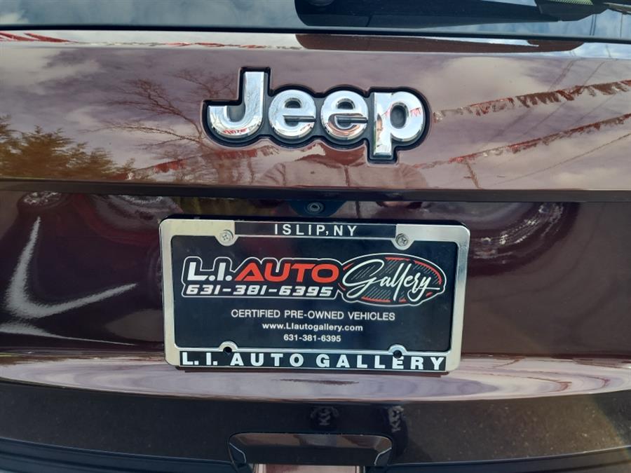 2014 Jeep Grand Cherokee 4WD 4dr Summit, available for sale in Islip, New York | L.I. Auto Gallery. Islip, New York 2014 Jeep Grand Cherokee 4WD 4dr Summit, available for sale in Islip, New York | L.I. Auto Gallery. Islip, New York