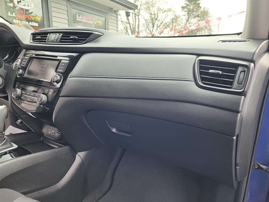 2020 Nissan Rogue AWD SV, available for sale in Islip, New York | L.I. Auto Gallery. Islip, New York 2020 Nissan Rogue AWD SV, available for sale in Islip, New York | L.I. Auto Gallery. Islip, New York