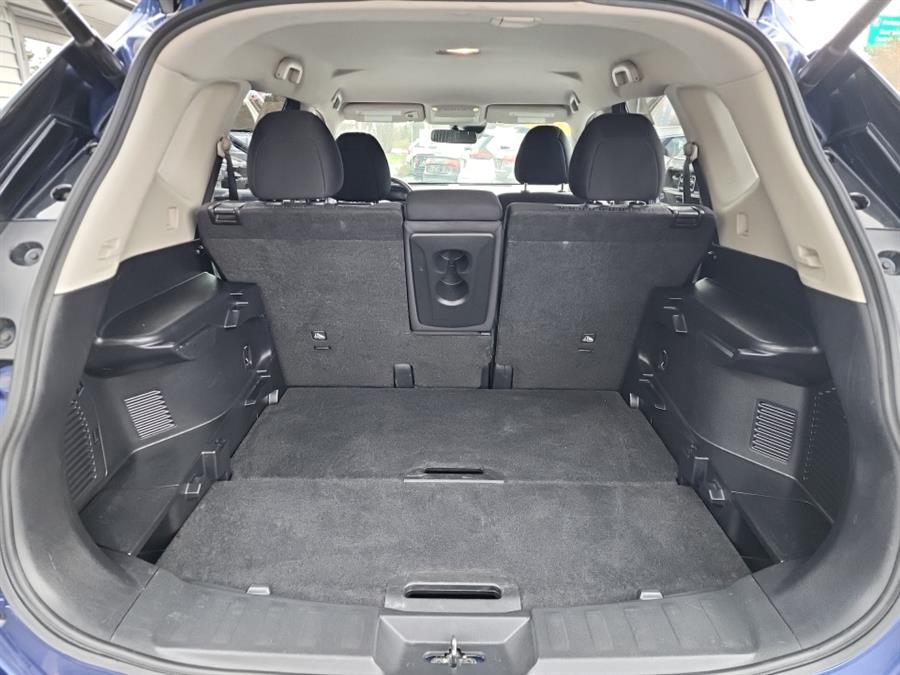 2020 Nissan Rogue AWD SV, available for sale in Islip, New York | L.I. Auto Gallery. Islip, New York 2020 Nissan Rogue AWD SV, available for sale in Islip, New York | L.I. Auto Gallery. Islip, New York