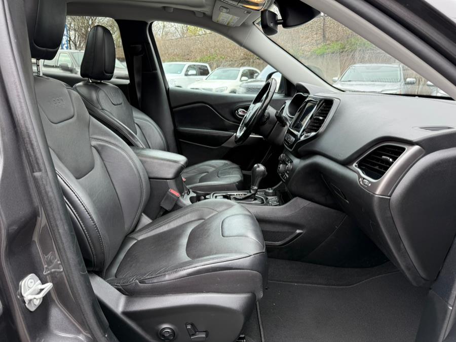 2021 Jeep Cherokee Limited 4x4, available for sale in Paterson, New Jersey | Champion of Paterson. Paterson, New Jersey 2021 Jeep Cherokee Limited 4x4, available for sale in Paterson, New Jersey | Champion of Paterson. Paterson, New Jersey
