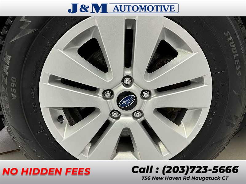2017 Subaru Outback Premium, available for sale in Naugatuck, Connecticut | J&M Automotive Sls&Svc LLC. Naugatuck, Connecticut 2017 Subaru Outback Premium, available for sale in Naugatuck, Connecticut | J&M Automotive Sls&Svc LLC. Naugatuck, Connecticut