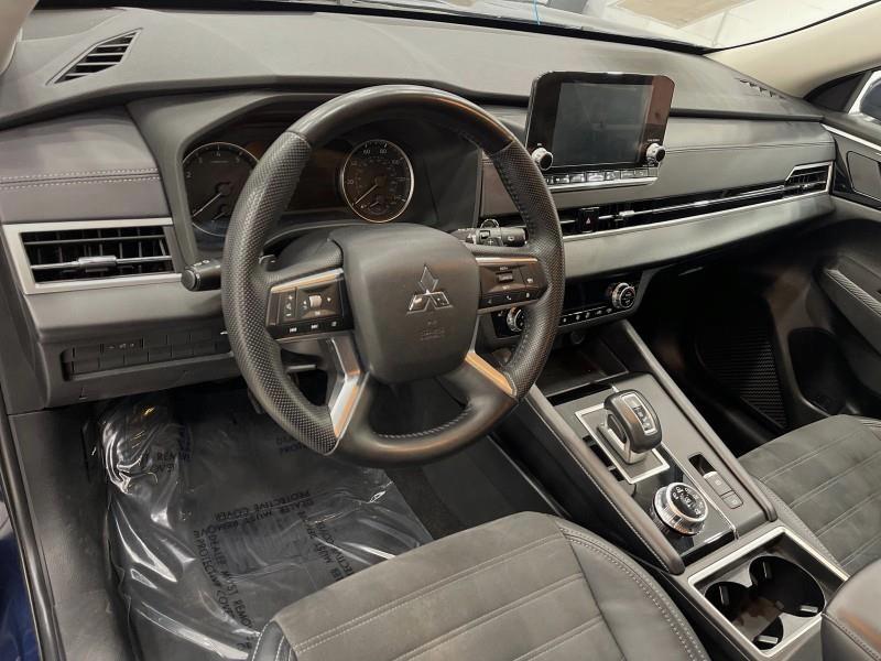 2023 Mitsubishi Outlander SE Special Edition AWC, available for sale in Maple Shade, New Jersey | Car Revolution. Maple Shade, New Jersey 2023 Mitsubishi Outlander SE Special Edition AWC, available for sale in Maple Shade, New Jersey | Car Revolution. Maple Shade, New Jersey