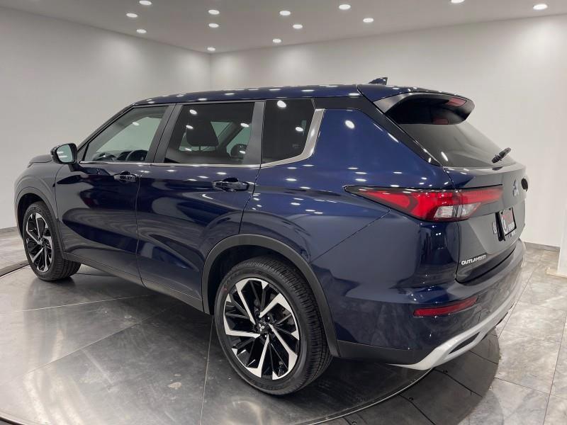 2023 Mitsubishi Outlander SE Special Edition AWC, available for sale in Maple Shade, New Jersey | Car Revolution. Maple Shade, New Jersey 2023 Mitsubishi Outlander SE Special Edition AWC, available for sale in Maple Shade, New Jersey | Car Revolution. Maple Shade, New Jersey