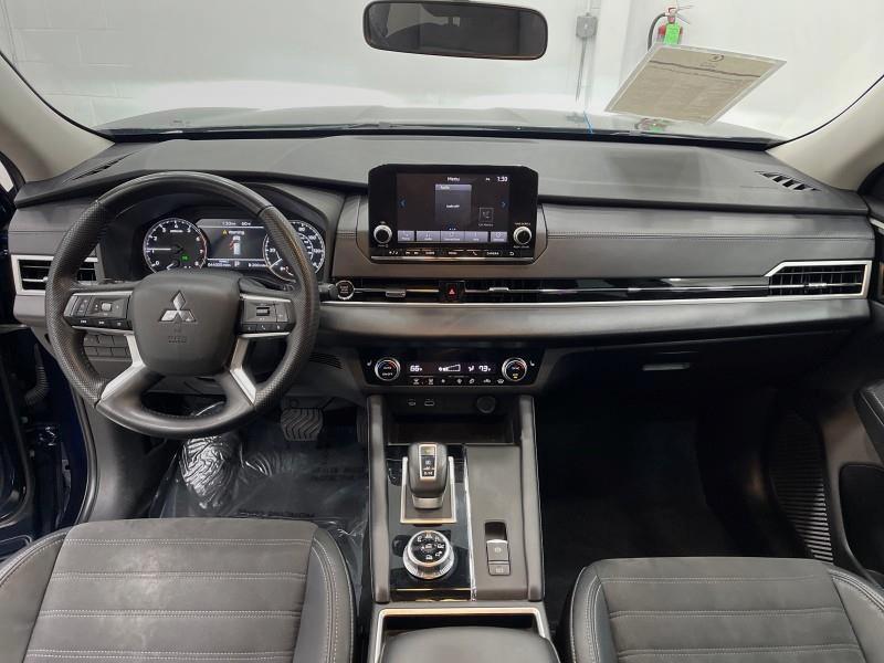 2023 Mitsubishi Outlander SE Special Edition AWC, available for sale in Maple Shade, New Jersey | Car Revolution. Maple Shade, New Jersey 2023 Mitsubishi Outlander SE Special Edition AWC, available for sale in Maple Shade, New Jersey | Car Revolution. Maple Shade, New Jersey