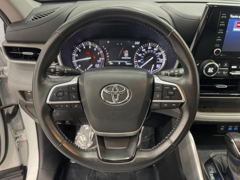 2022 Toyota Highlander XLE AWD, available for sale in Maple Shade, New Jersey | Car Revolution. Maple Shade, New Jersey 2022 Toyota Highlander XLE AWD, available for sale in Maple Shade, New Jersey | Car Revolution. Maple Shade, New Jersey