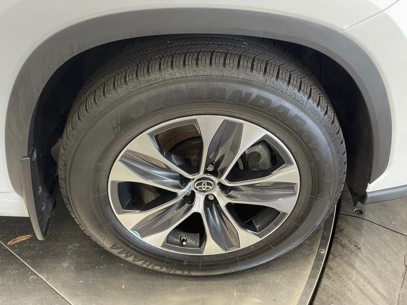 2022 Toyota Highlander XLE AWD, available for sale in Maple Shade, New Jersey | Car Revolution. Maple Shade, New Jersey 2022 Toyota Highlander XLE AWD, available for sale in Maple Shade, New Jersey | Car Revolution. Maple Shade, New Jersey