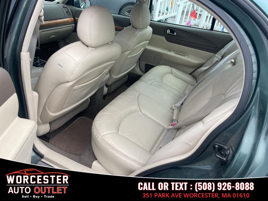 1999 Lincoln Continental 4dr Sdn, available for sale in Worcester, Massachusetts | Worcester Auto Outlet LLC. Worcester, Massachusetts 1999 Lincoln Continental 4dr Sdn, available for sale in Worcester, Massachusetts | Worcester Auto Outlet LLC. Worcester, Massachusetts