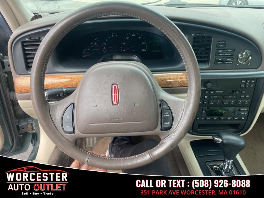 1999 Lincoln Continental 4dr Sdn, available for sale in Worcester, Massachusetts | Worcester Auto Outlet LLC. Worcester, Massachusetts 1999 Lincoln Continental 4dr Sdn, available for sale in Worcester, Massachusetts | Worcester Auto Outlet LLC. Worcester, Massachusetts