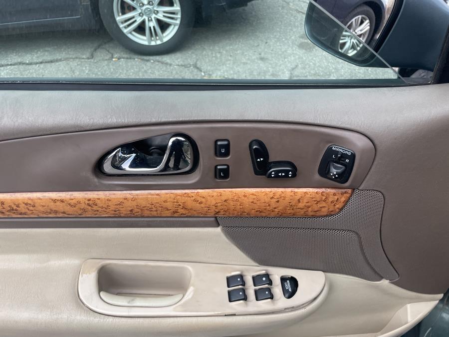 1999 Lincoln Continental 4dr Sdn, available for sale in Worcester, Massachusetts | Worcester Auto Outlet LLC. Worcester, Massachusetts 1999 Lincoln Continental 4dr Sdn, available for sale in Worcester, Massachusetts | Worcester Auto Outlet LLC. Worcester, Massachusetts