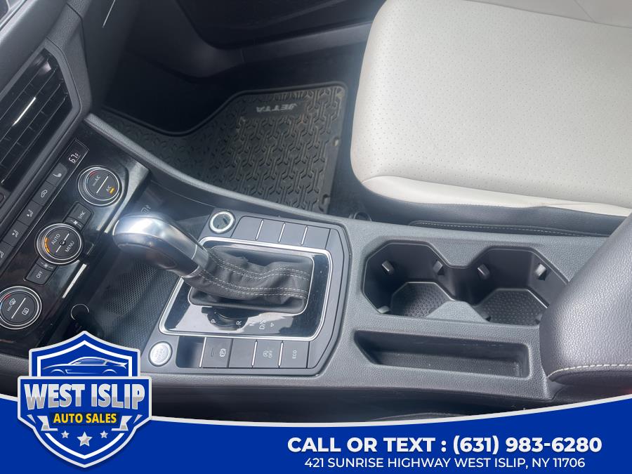 2019 Volkswagen Jetta R-Line Auto w/SULEV, available for sale in West Islip, New York | West Islip Auto Sales. West Islip, New York 2019 Volkswagen Jetta R-Line Auto w/SULEV, available for sale in West Islip, New York | West Islip Auto Sales. West Islip, New York