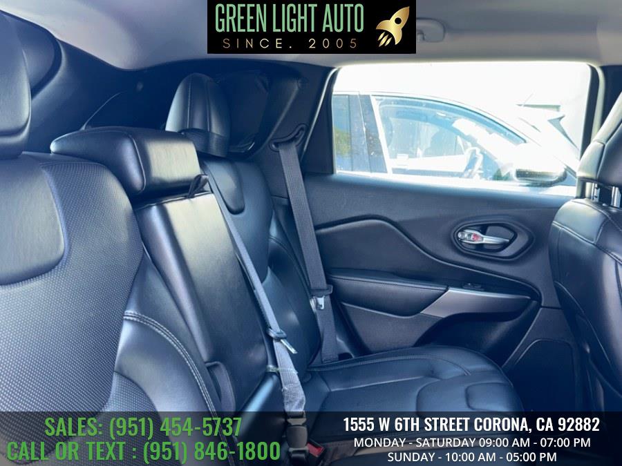 2020 Jeep Cherokee Limited FWD, available for sale in Corona, California | Green Light Auto. Corona, California 2020 Jeep Cherokee Limited FWD, available for sale in Corona, California | Green Light Auto. Corona, California