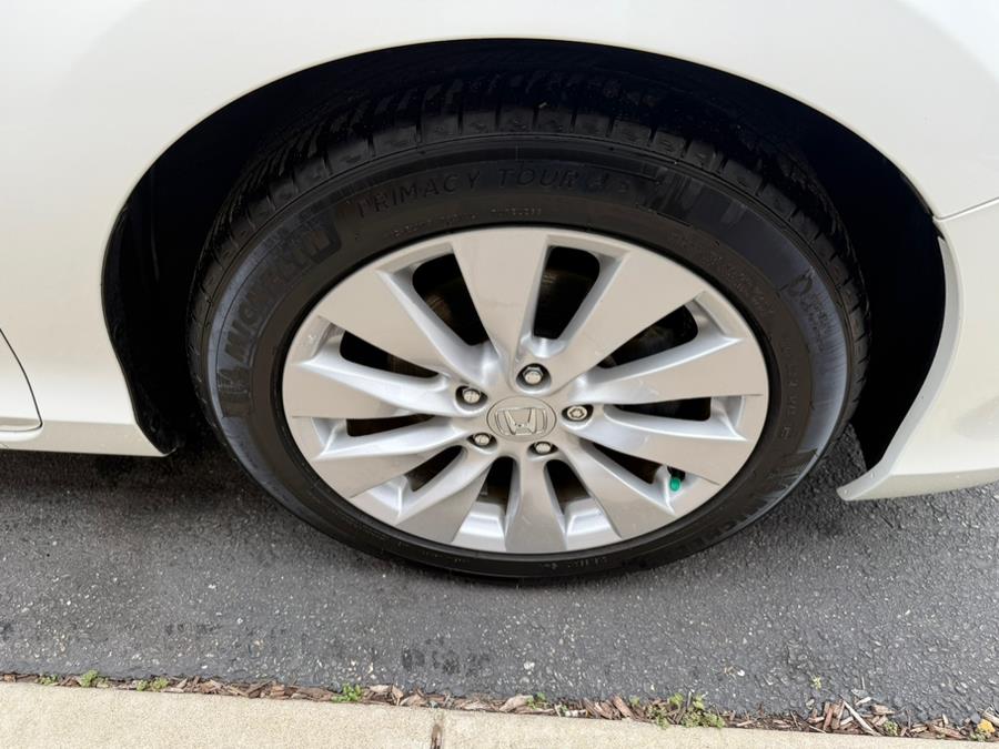 2014 Honda Accord Sedan 4dr I4 CVT EX-L, available for sale in East Windsor, Connecticut | Century Auto And Truck. East Windsor, Connecticut 2014 Honda Accord Sedan 4dr I4 CVT EX-L, available for sale in East Windsor, Connecticut | Century Auto And Truck. East Windsor, Connecticut
