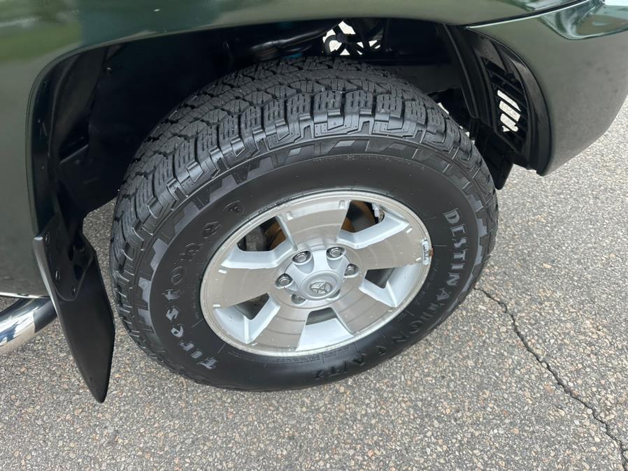 2012 Toyota Tacoma 4WD Double Cab V6 AT (Natl), available for sale in South Windsor, Connecticut | Mike And Tony Auto Sales, Inc. South Windsor, Connecticut 2012 Toyota Tacoma 4WD Double Cab V6 AT (Natl), available for sale in South Windsor, Connecticut | Mike And Tony Auto Sales, Inc. South Windsor, Connecticut