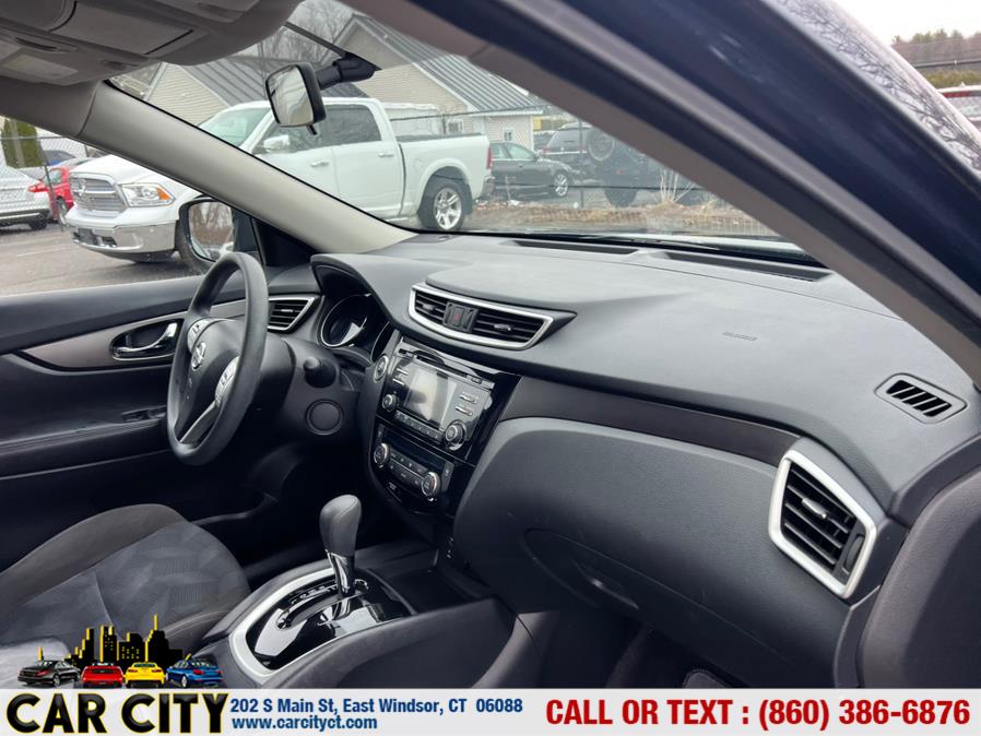 2015 Nissan Rogue AWD 4dr SV, available for sale in East Windsor, Connecticut | Car City LLC. East Windsor, Connecticut 2015 Nissan Rogue AWD 4dr SV, available for sale in East Windsor, Connecticut | Car City LLC. East Windsor, Connecticut