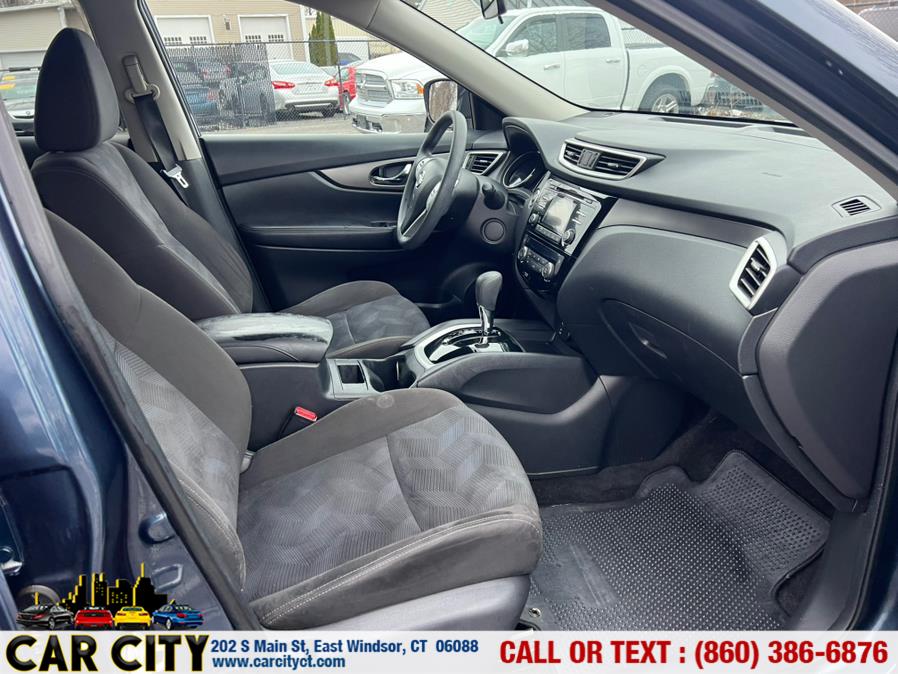2015 Nissan Rogue AWD 4dr SV, available for sale in East Windsor, Connecticut | Car City LLC. East Windsor, Connecticut 2015 Nissan Rogue AWD 4dr SV, available for sale in East Windsor, Connecticut | Car City LLC. East Windsor, Connecticut