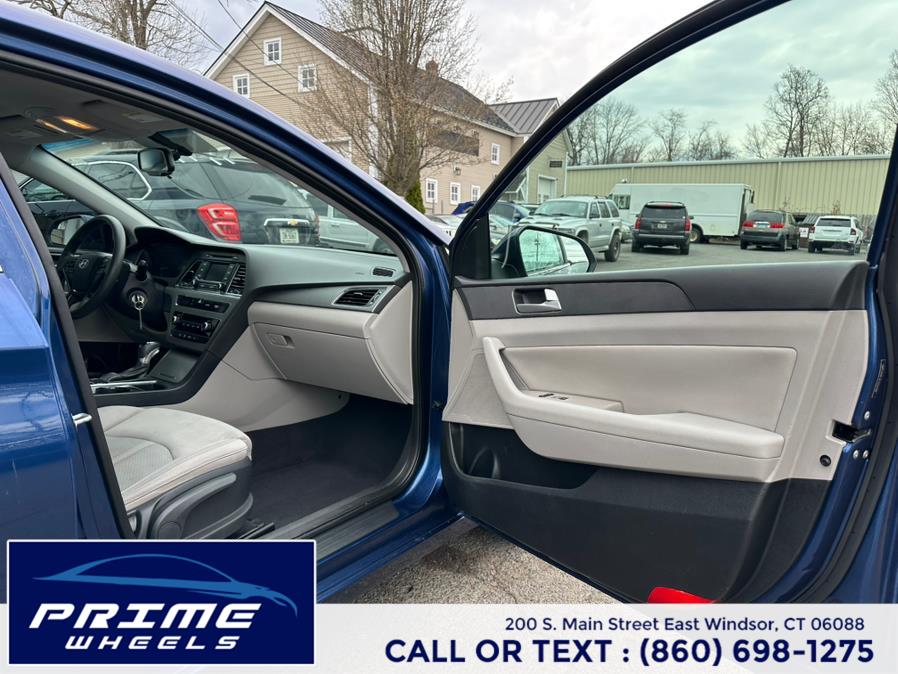 2015 Hyundai Sonata 4dr Sdn 2.4L SE PZEV, available for sale in East Windsor, Connecticut | Prime Wheels. East Windsor, Connecticut 2015 Hyundai Sonata 4dr Sdn 2.4L SE PZEV, available for sale in East Windsor, Connecticut | Prime Wheels. East Windsor, Connecticut