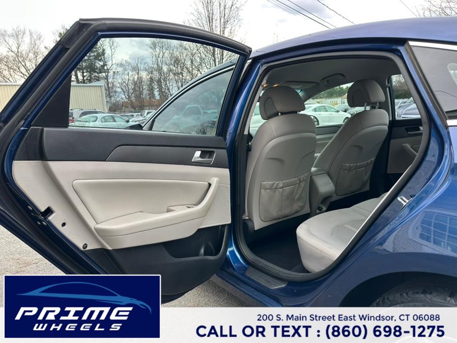 2015 Hyundai Sonata 4dr Sdn 2.4L SE PZEV, available for sale in East Windsor, Connecticut | Prime Wheels. East Windsor, Connecticut 2015 Hyundai Sonata 4dr Sdn 2.4L SE PZEV, available for sale in East Windsor, Connecticut | Prime Wheels. East Windsor, Connecticut