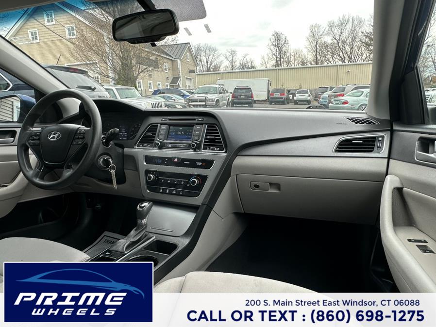 2015 Hyundai Sonata 4dr Sdn 2.4L SE PZEV, available for sale in East Windsor, Connecticut | Prime Wheels. East Windsor, Connecticut 2015 Hyundai Sonata 4dr Sdn 2.4L SE PZEV, available for sale in East Windsor, Connecticut | Prime Wheels. East Windsor, Connecticut