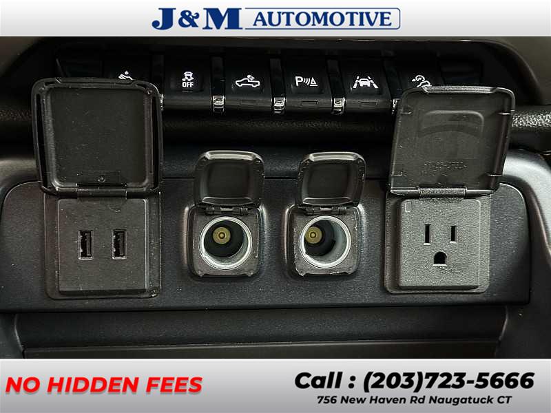 2017 GMC Sierra 1500 Denali, available for sale in Naugatuck, Connecticut | J&M Automotive Sls&Svc LLC. Naugatuck, Connecticut 2017 GMC Sierra 1500 Denali, available for sale in Naugatuck, Connecticut | J&M Automotive Sls&Svc LLC. Naugatuck, Connecticut