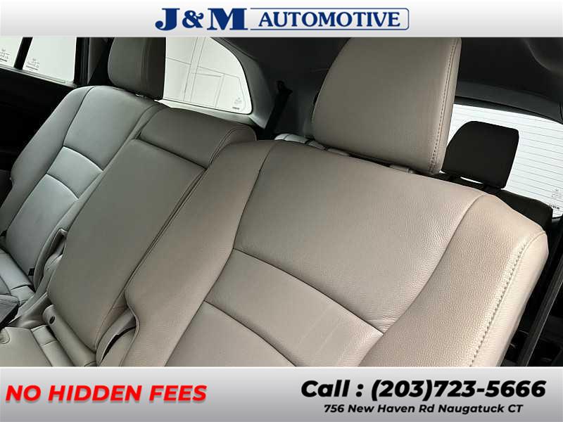 2016 Honda Pilot EX-L, available for sale in Naugatuck, Connecticut | J&M Automotive Sls&Svc LLC. Naugatuck, Connecticut 2016 Honda Pilot EX-L, available for sale in Naugatuck, Connecticut | J&M Automotive Sls&Svc LLC. Naugatuck, Connecticut