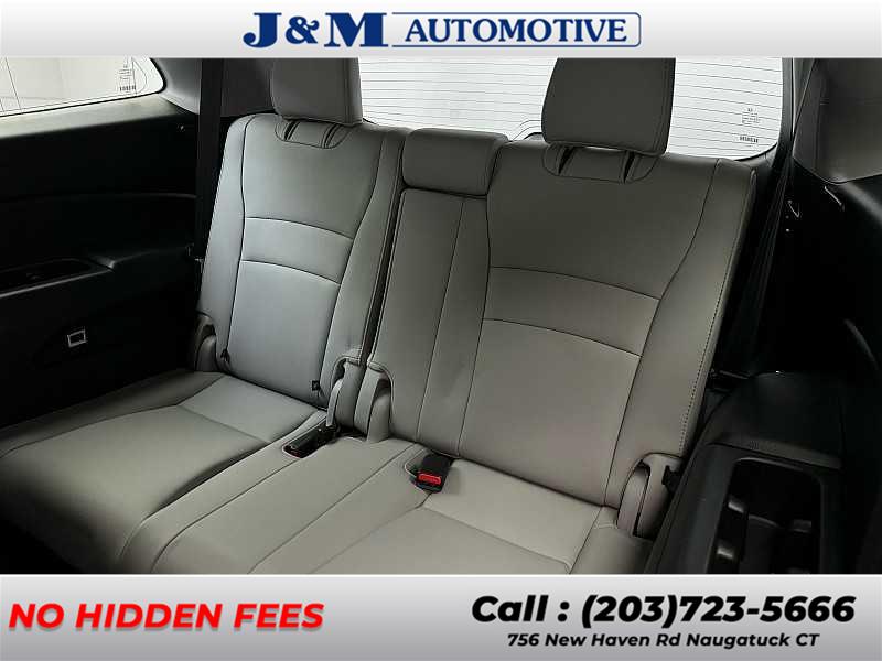 2016 Honda Pilot EX-L, available for sale in Naugatuck, Connecticut | J&M Automotive Sls&Svc LLC. Naugatuck, Connecticut 2016 Honda Pilot EX-L, available for sale in Naugatuck, Connecticut | J&M Automotive Sls&Svc LLC. Naugatuck, Connecticut