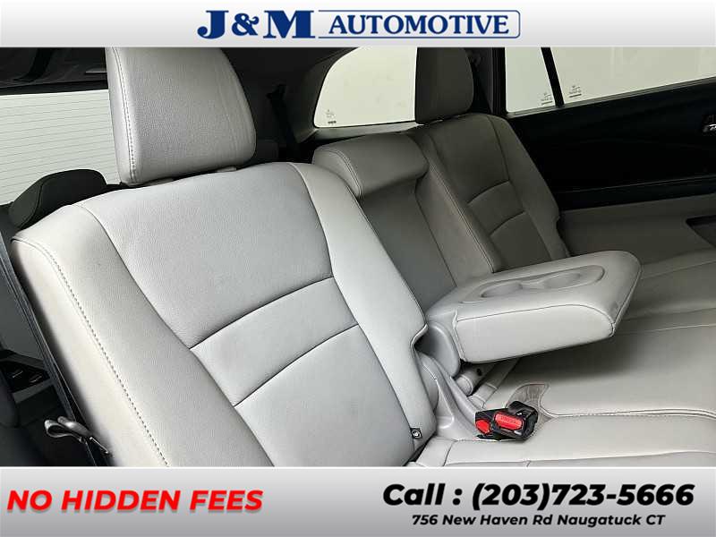 2016 Honda Pilot EX-L, available for sale in Naugatuck, Connecticut | J&M Automotive Sls&Svc LLC. Naugatuck, Connecticut 2016 Honda Pilot EX-L, available for sale in Naugatuck, Connecticut | J&M Automotive Sls&Svc LLC. Naugatuck, Connecticut