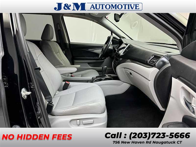 2016 Honda Pilot EX-L, available for sale in Naugatuck, Connecticut | J&M Automotive Sls&Svc LLC. Naugatuck, Connecticut 2016 Honda Pilot EX-L, available for sale in Naugatuck, Connecticut | J&M Automotive Sls&Svc LLC. Naugatuck, Connecticut