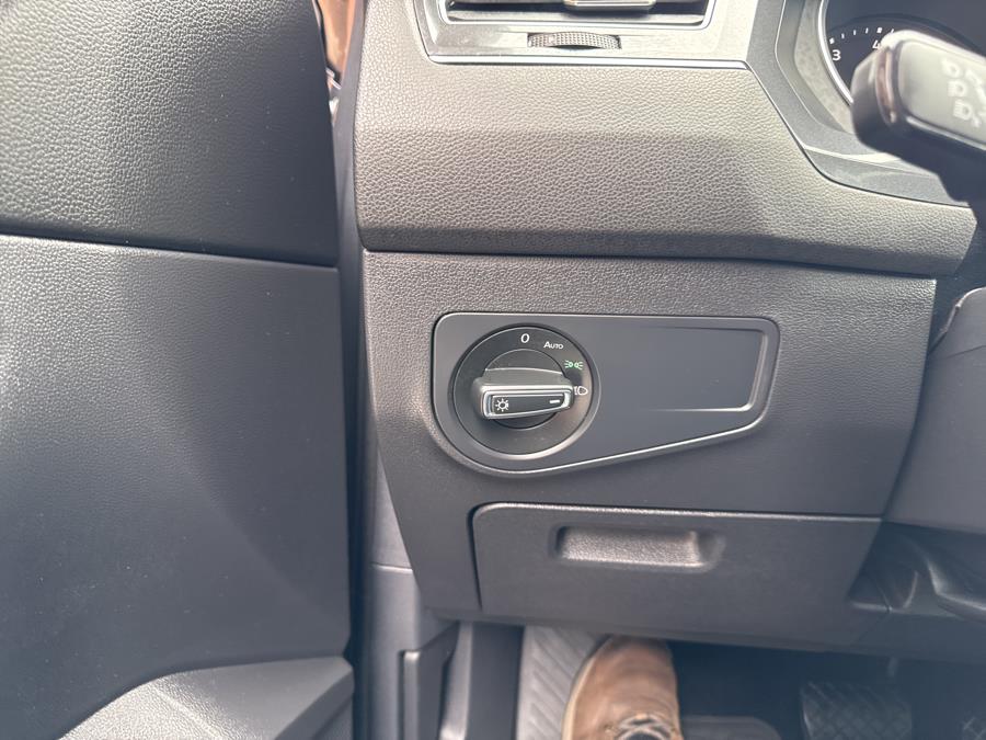 2021 Volkswagen Tiguan 2.0T SE 4MOTION, available for sale in Waterbury, Connecticut | National Auto Brokers, Inc.. Waterbury, Connecticut 2021 Volkswagen Tiguan 2.0T SE 4MOTION, available for sale in Waterbury, Connecticut | National Auto Brokers, Inc.. Waterbury, Connecticut