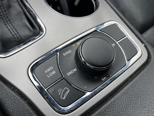 2021 Jeep Grand Cherokee Limited, available for sale in Floral Park, New York | Shop Auto NY. Floral Park, New York 2021 Jeep Grand Cherokee Limited, available for sale in Floral Park, New York | Shop Auto NY. Floral Park, New York