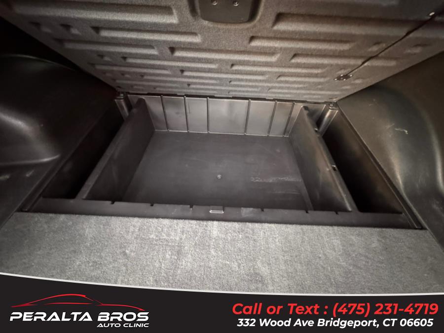 2009 Hyundai Santa Fe AWD 4dr Man GLS, available for sale in Bridgeport, Connecticut | Peralta Bros Auto Clinic. Bridgeport, Connecticut 2009 Hyundai Santa Fe AWD 4dr Man GLS, available for sale in Bridgeport, Connecticut | Peralta Bros Auto Clinic. Bridgeport, Connecticut