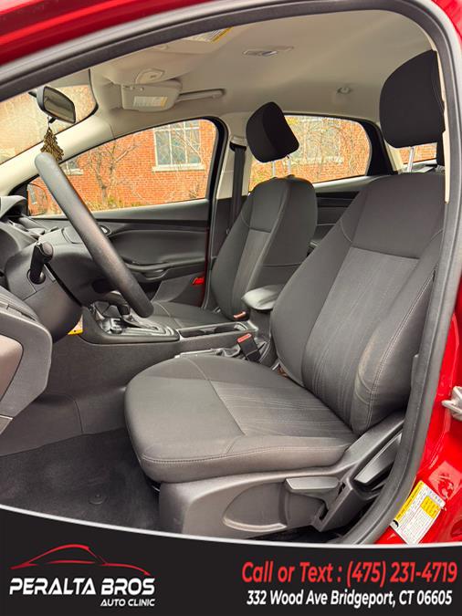 2017 Ford Focus SE Sedan, available for sale in Bridgeport, Connecticut | Peralta Bros Auto Clinic. Bridgeport, Connecticut 2017 Ford Focus SE Sedan, available for sale in Bridgeport, Connecticut | Peralta Bros Auto Clinic. Bridgeport, Connecticut