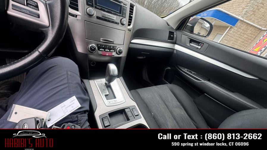 2013 Subaru Outback 4dr Wgn H4 Auto 2.5i Premium, available for sale in Windsor Locks, Connecticut | Habibis Auto Sales. Windsor Locks, Connecticut 2013 Subaru Outback 4dr Wgn H4 Auto 2.5i Premium, available for sale in Windsor Locks, Connecticut | Habibis Auto Sales. Windsor Locks, Connecticut