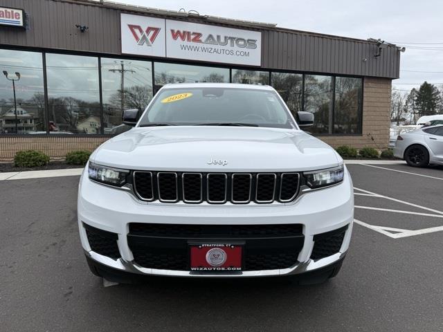 2023 Jeep Grand Cherokee l Laredo, available for sale in Stratford, Connecticut | Wiz Leasing Inc. Stratford, Connecticut 2023 Jeep Grand Cherokee l Laredo, available for sale in Stratford, Connecticut | Wiz Leasing Inc. Stratford, Connecticut