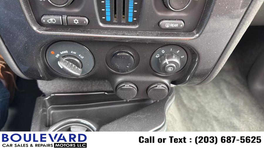 2004 GMC Envoy SLT Sport Utility 4D, available for sale in New Haven, Connecticut | Boulevard Motors LLC. New Haven, Connecticut 2004 GMC Envoy SLT Sport Utility 4D, available for sale in New Haven, Connecticut | Boulevard Motors LLC. New Haven, Connecticut