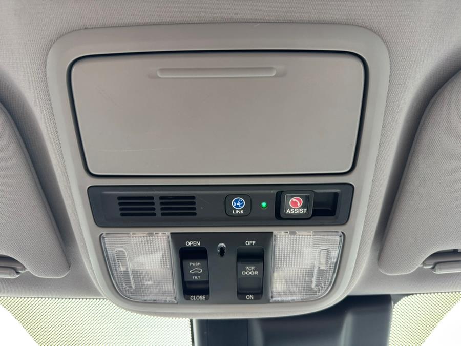 2018 Honda Odyssey Elite Auto, available for sale in West Springfield, Massachusetts | Union Street Auto Sales. West Springfield, Massachusetts 2018 Honda Odyssey Elite Auto, available for sale in West Springfield, Massachusetts | Union Street Auto Sales. West Springfield, Massachusetts