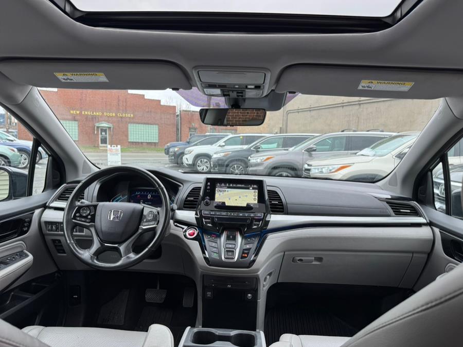 2018 Honda Odyssey Elite Auto, available for sale in West Springfield, Massachusetts | Union Street Auto Sales. West Springfield, Massachusetts 2018 Honda Odyssey Elite Auto, available for sale in West Springfield, Massachusetts | Union Street Auto Sales. West Springfield, Massachusetts