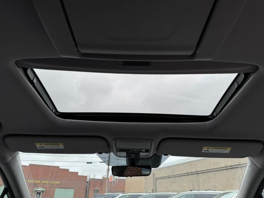 2018 Honda Odyssey Elite Auto, available for sale in West Springfield, Massachusetts | Union Street Auto Sales. West Springfield, Massachusetts 2018 Honda Odyssey Elite Auto, available for sale in West Springfield, Massachusetts | Union Street Auto Sales. West Springfield, Massachusetts