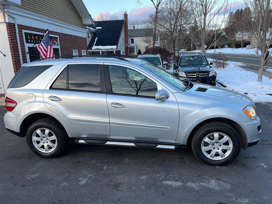 2006 Mercedes-Benz M-Class 4MATIC 4dr 3.5L, available for sale in Canton, Connecticut | Lava Motors. Canton, Connecticut 2006 Mercedes-Benz M-Class 4MATIC 4dr 3.5L, available for sale in Canton, Connecticut | Lava Motors. Canton, Connecticut