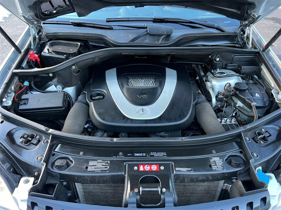 2006 Mercedes-Benz M-Class 4MATIC 4dr 3.5L, available for sale in Canton, Connecticut | Lava Motors. Canton, Connecticut 2006 Mercedes-Benz M-Class 4MATIC 4dr 3.5L, available for sale in Canton, Connecticut | Lava Motors. Canton, Connecticut