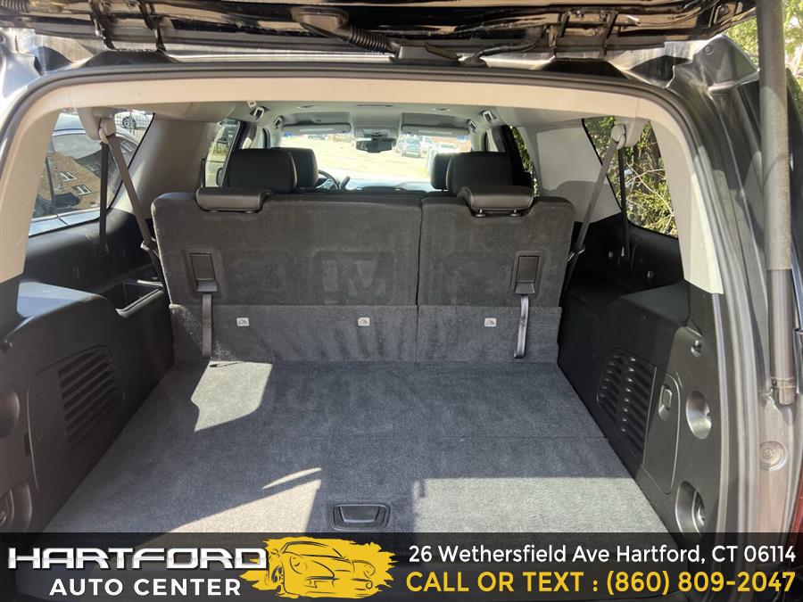 2018 Chevrolet Suburban LT 4x4 4dr SUV, available for sale in Hartford, Connecticut | Hartford Auto Center LLC. Hartford, Connecticut 2018 Chevrolet Suburban LT 4x4 4dr SUV, available for sale in Hartford, Connecticut | Hartford Auto Center LLC. Hartford, Connecticut